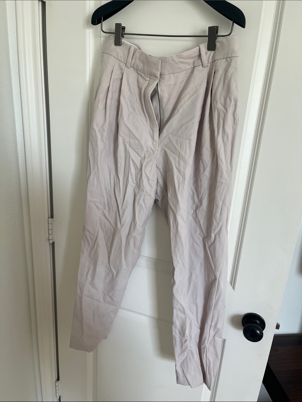Babaton Cropped Pleated Trousers in Cool White